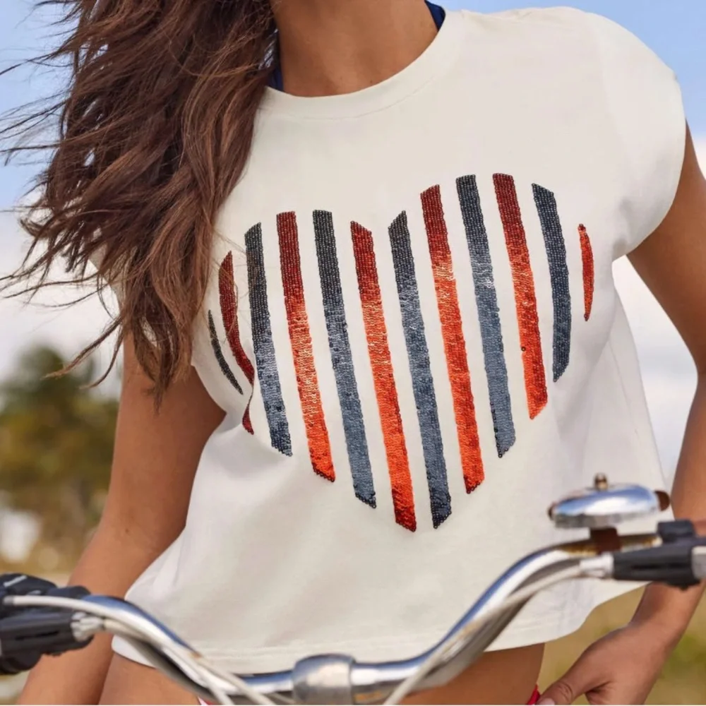 Venus Sequin Heart Striped T Shirt - Picture 10 of 10